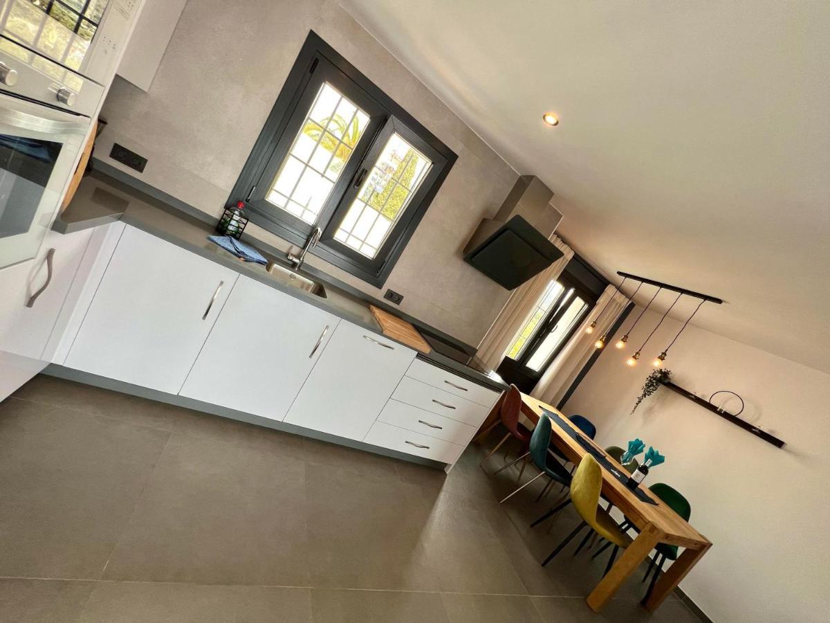 Wonderful House By The Sea Villa Nerja Bagian luar foto
